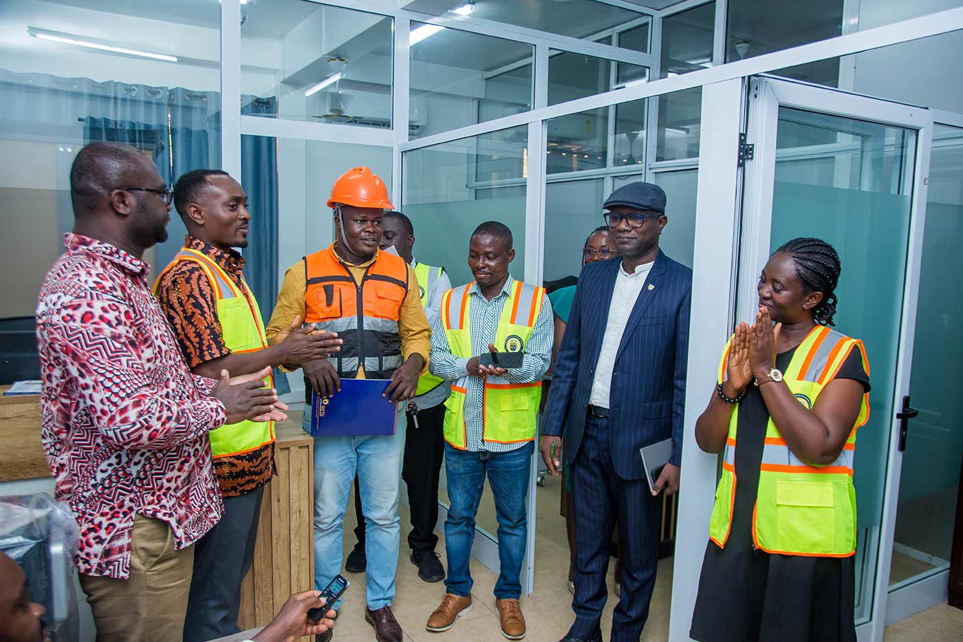 ICDE_Handing_Over